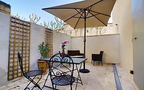 Appartement Avec Terrasse En Centre Ville De Saint Remy De Provence